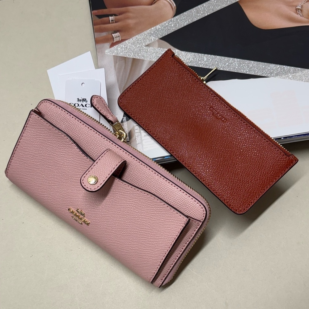 (new+tag) Coach blush pink terracotta colorblock wallet fits iPhone pro inside - Picture 8 of 12